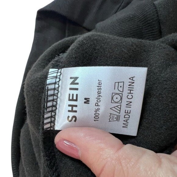 Brooklyn New York EST.1631 Black Crewneck Sweatshirt M 100% Polyester - Picture 3 of 7